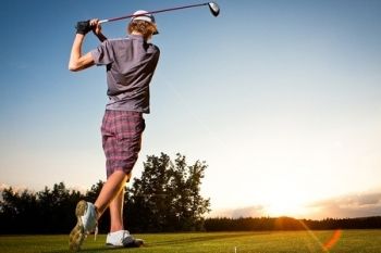 St. Andrew's Golf Co: 18 Holes (£16) With 45-Minute Lesson (£44.90) (Up to 48% Off)