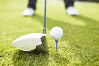 Half Day Golf With Lunch For Two (£15) or Four (£28) at Manston Golf Centre