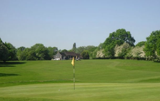 18 Holes for 2 including a Bacon Roll and Tea or Coffee each at Maylands Golf Club