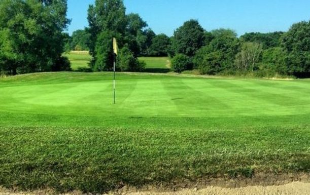 Unlimited Day of Golf for Two including a Bacon Roll and Tea or Coffee each at Maylands Golf Club
