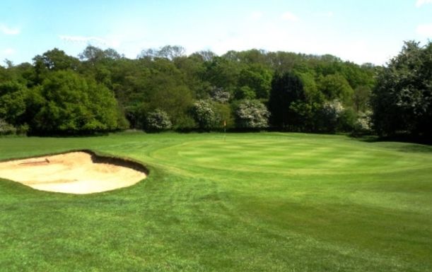 18 Holes for TWO including a Bacon Roll & Tea or Coffee each at Maylands Golf Club plus Half Price Buggy Option
